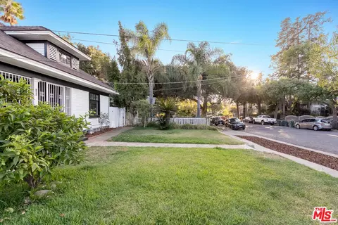Exterior - 186 Carlton Ave, Pasadena, CA 91103 photo 21 of 21
