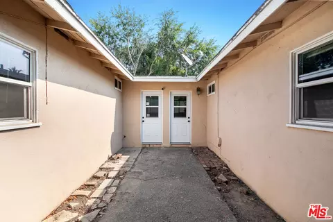 Exterior - 186 Carlton Ave, Pasadena, CA 91103 photo 18 of 21