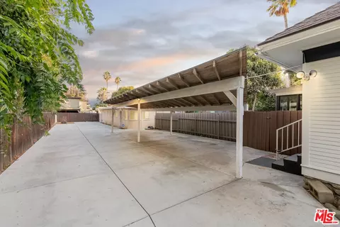 Exterior - 186 Carlton Ave, Pasadena, CA 91103 photo 13 of 21