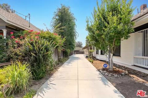 Exterior - 186 Carlton Ave, Pasadena, CA 91103 photo 3 of 21