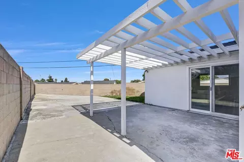 Exterior - 23503 Naffa Ave, Carson, CA 90745 photo 7 of 8