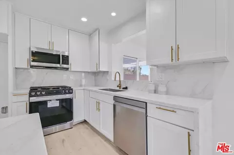 Kitchen - 23503 Naffa Ave, Carson, CA 90745 photo 3 of 3