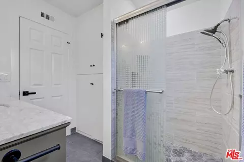 Bath - 23503 Naffa Ave, Carson, CA 90745 photo 6 of 6