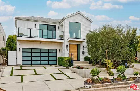2642 32nd St, Santa Monica, CA 90405