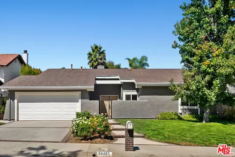 30425 Passageway Pl, Agoura Hills, CA 91301