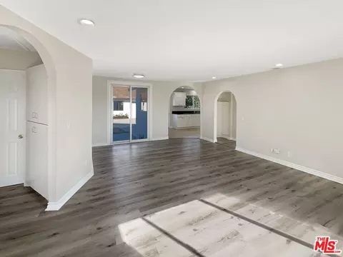 124 Thompson Ave, Fullerton, CA 92833 photo 4