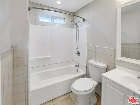 124 Thompson Ave, Fullerton, CA 92833 photo 6