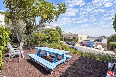 209 4th Ave, Venice, CA 90291 photo 8