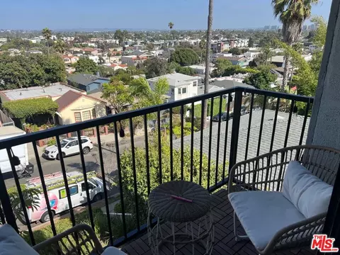209 4th Ave, Venice, CA 90291 photo 45