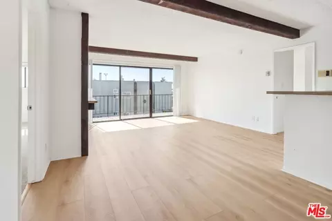 209 4th Ave, Venice, CA 90291 photo 24