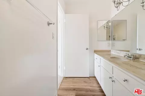 209 4th Ave, Venice, CA 90291 photo 41