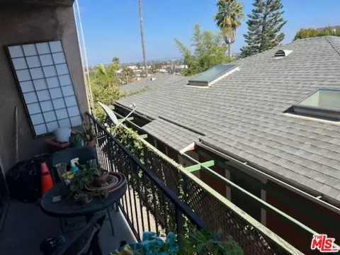 209 4th Ave, Venice, CA 90291 photo 18