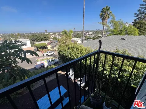 209 4th Ave, Venice, CA 90291 photo 42