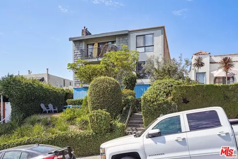 209 4th Ave, Venice, CA 90291 photo 4