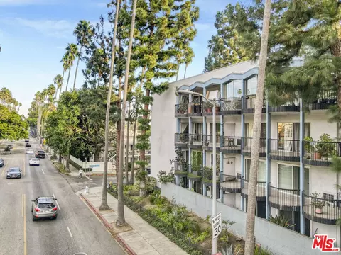 7560 Hollywood Blvd #306, Los Angeles, CA 90046