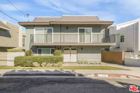 1819 Armour Ln, Redondo Beach, CA 90278