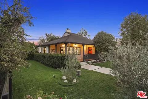 12202 Hartsook St, Valley Village, CA 91607