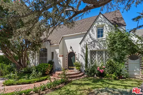 929 S Dunsmuir Ave, Los Angeles, CA 90036