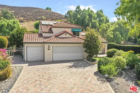 10128 Janetta Way, Sunland, CA 91040