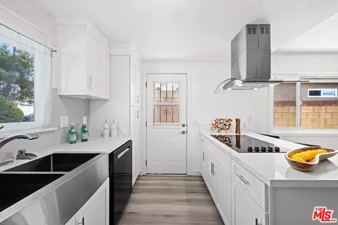 Kitchen - 1724 E Helmick St, Carson, CA 90746 photo 3 of 4