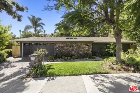 5975 Pat Ave, Woodland Hills, CA 91367