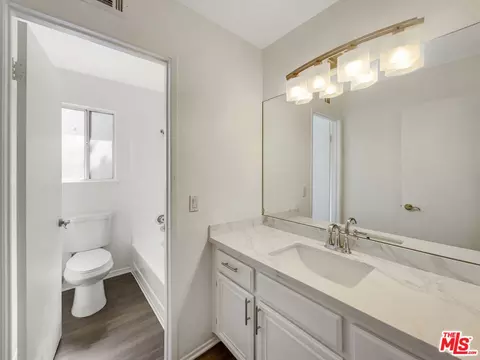 44811 Fenhold St, Lancaster, CA 93535 photo 5