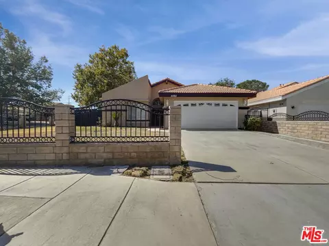 44811 Fenhold St, Lancaster, CA 93535