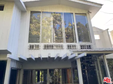4519 Finley Ave, Los Angeles, CA 90027