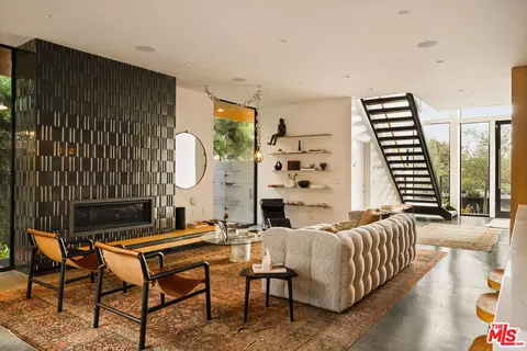 3740 Boise Ave, Los Angeles, CA 90066