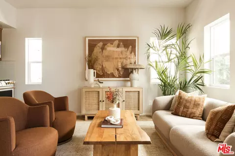 3765 Delmas Ter, Los Angeles, CA 90034