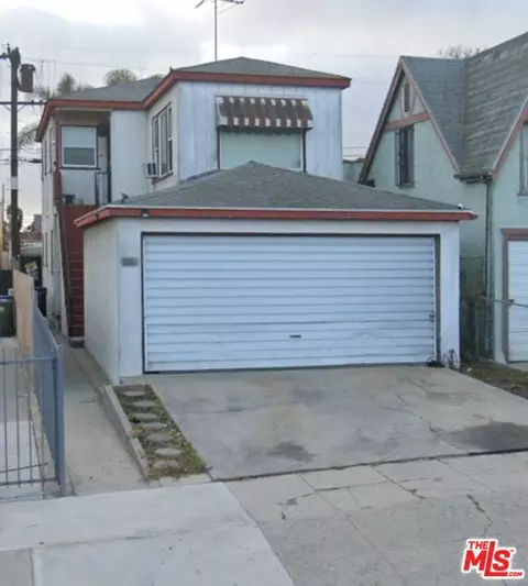 6810 S Van Ness Ave, Los Angeles, CA 90047