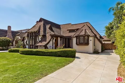 305 S Swall Dr, Beverly Hills, CA 90211