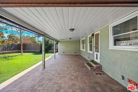 Exterior - 13508 Bromwich St, Arleta, CA 91331 photo 7 of 8