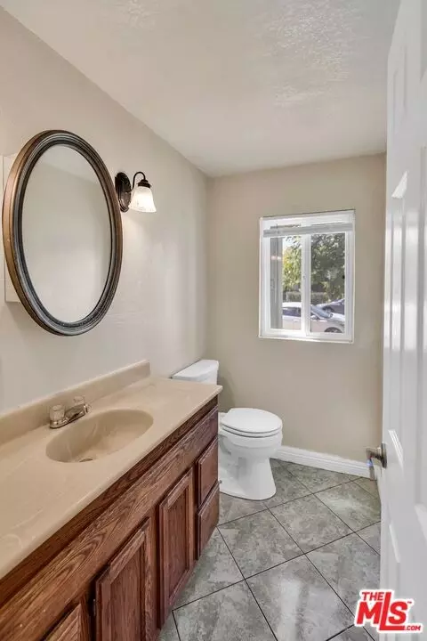 Bath - 2039 Malcolm St, Simi Valley, CA 93065 photo 1 of 5