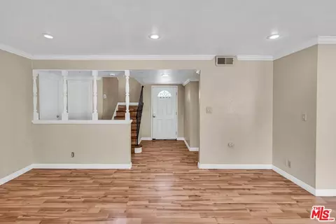 Living - 2039 Malcolm St, Simi Valley, CA 93065 photo 4 of 5
