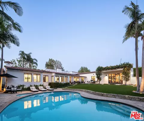 123 S Woodburn Dr, Los Angeles, CA 90049