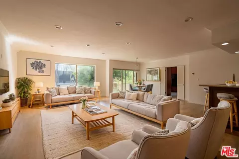 825 Le Doux Rd #101, Los Angeles, CA 90035