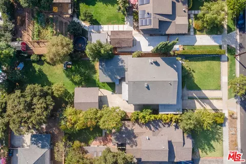 View/Area - 990 E Howard St, Pasadena, CA 91104 photo 1 of 2