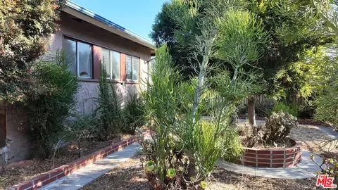 6134 Tampa Ave, Tarzana, CA 91335