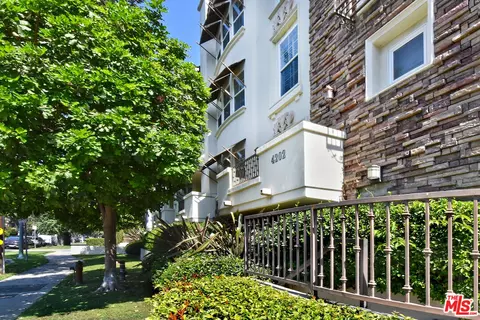4202 Whitsett Ave #104, Studio City, CA 91604