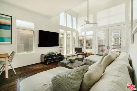 4050 Glencoe Ave #415, Marina Del Rey, CA 90292