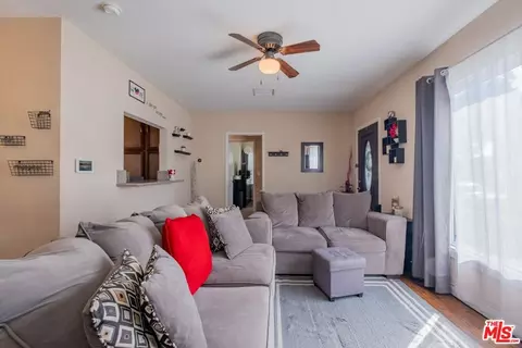 Living - 633 W Cherry St, Compton, CA 90222 photo 1 of 2
