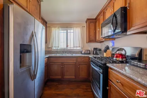 Kitchen - 633 W Cherry St, Compton, CA 90222 photo 2 of 3