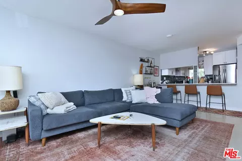 15207 Magnolia Blvd #119, Sherman Oaks, CA 91403