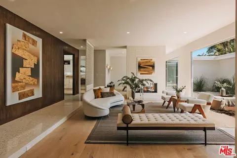 6412 S Holt Ave, Los Angeles, CA 90056