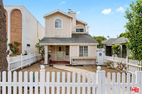 8811 Pershing Dr, Playa Del Rey, CA 90293