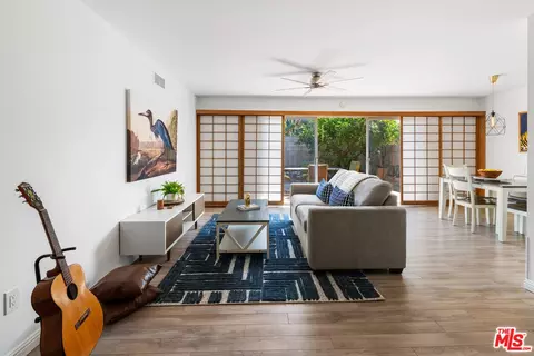 8160 Canby Ave #6, Reseda, CA 91335