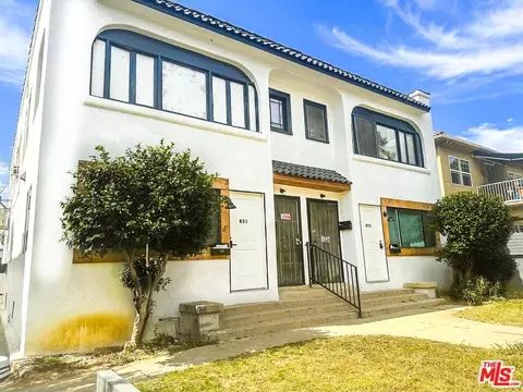 831 N Heliotrope Dr, Los Angeles, CA 90029
