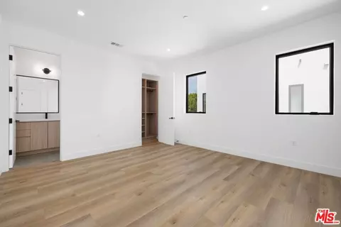 5545 Calhoun Ave, Sherman Oaks, CA 91401 photo 18
