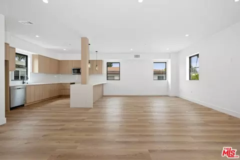 5545 Calhoun Ave, Sherman Oaks, CA 91401 photo 14